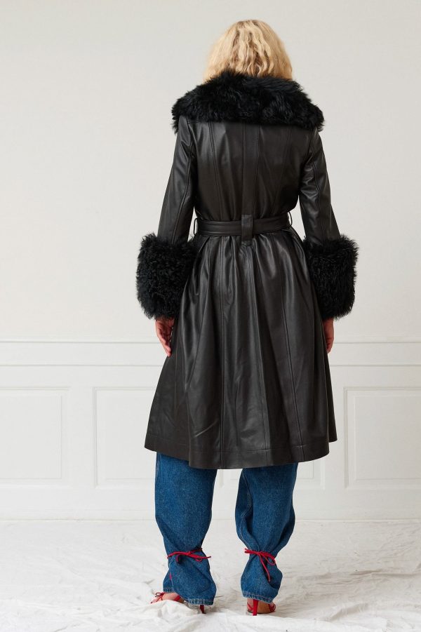 Foxy Shearling Coat in Black Online now