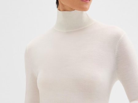 Turtleneck Regal Wool Sweater in Ivory Supply