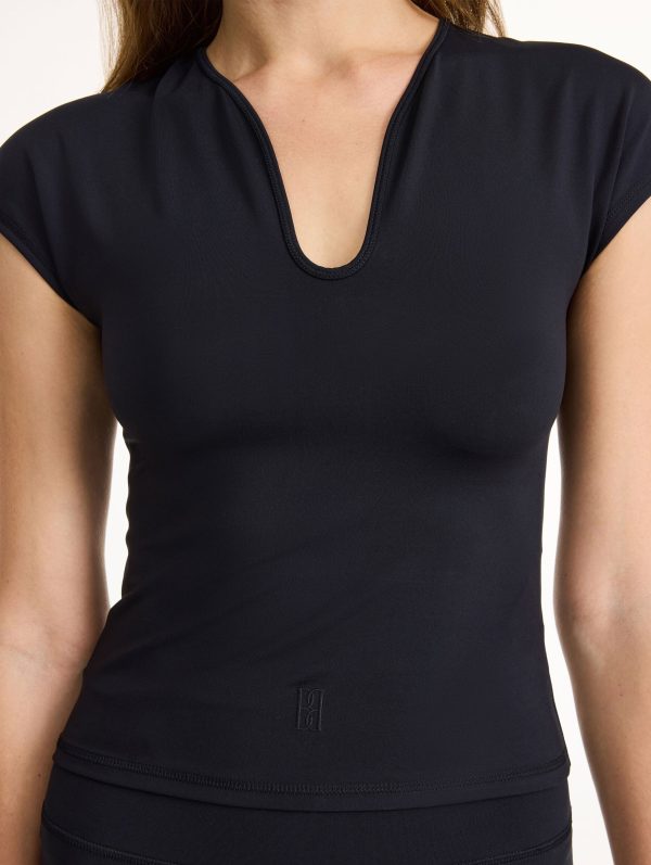 Venazia Athletic Top in Black Sale